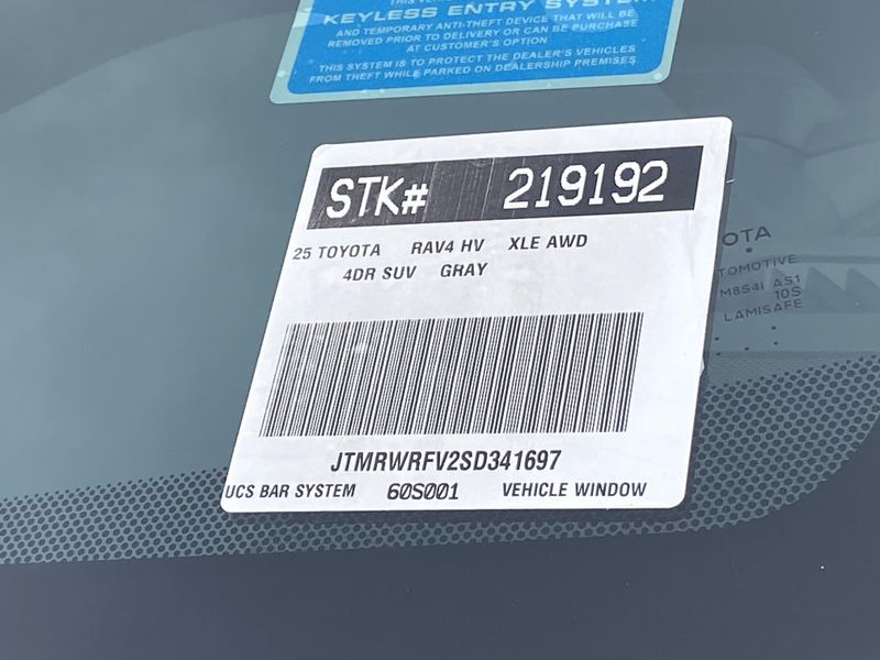 New 2025 Toyota RAV4 Hybrid XLEImage 21