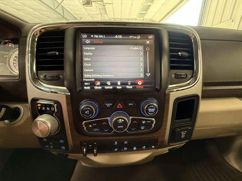 Used 2018 RAM 1500 LaramieImage 25