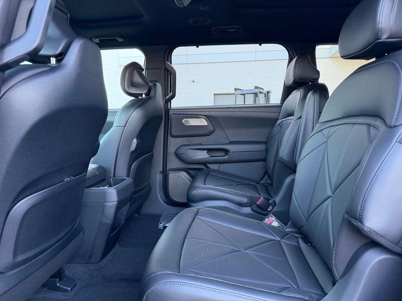 New 2027 Kia Telluride Hybrid SXImage 15