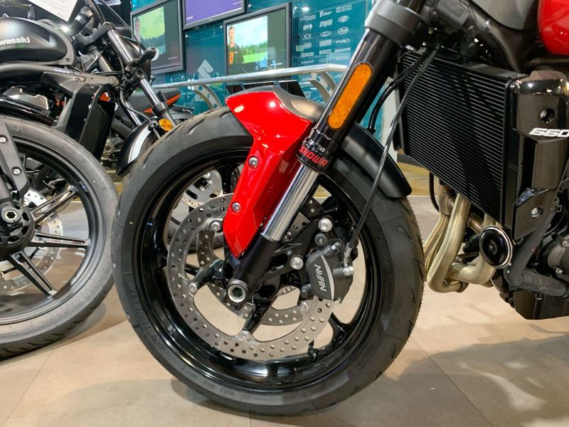 New 2025 Triumph TRIDENT 660 Image 2