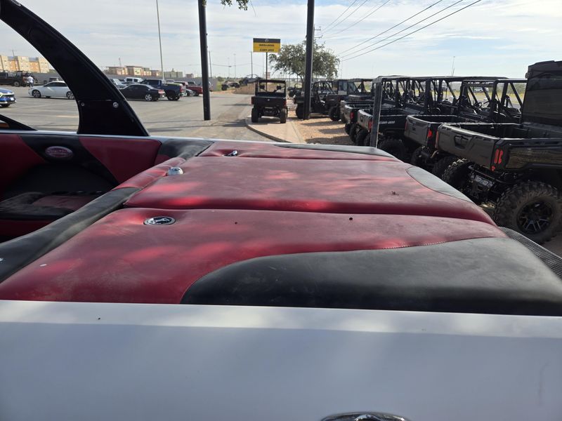 USED 2007 MALIBU 21 V RIDE Image 17