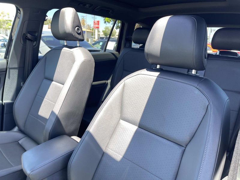 Used 2018 Volkswagen Tiguan 2.0T SEL FWD