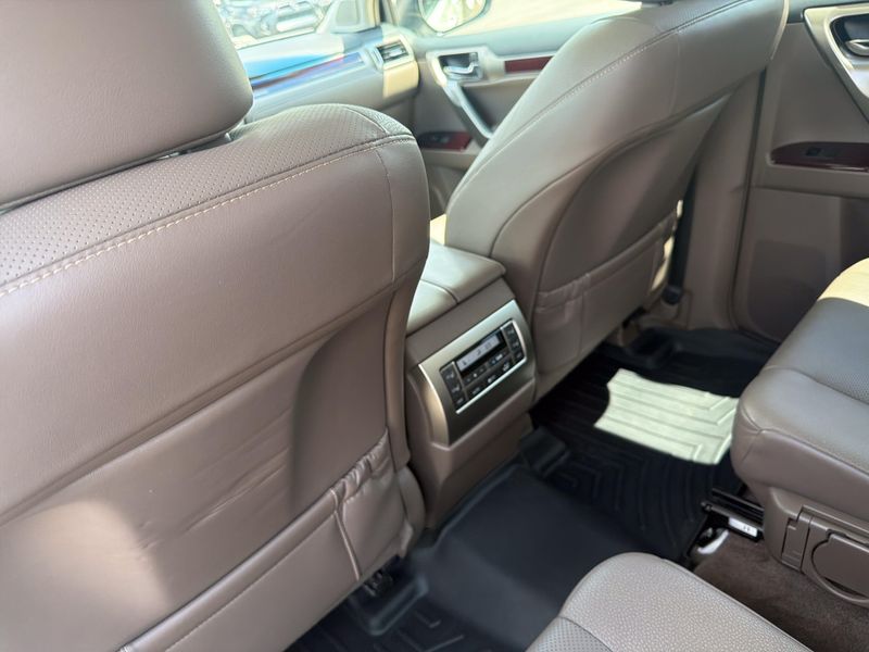 Used 2018 Lexus GX 460 PremiumImage 27