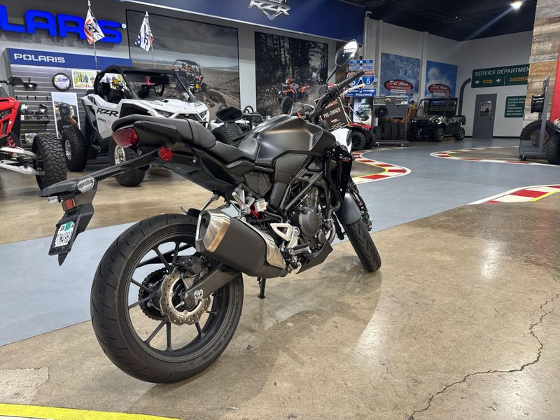 Used 2025 Honda CB300R ABS Image 14