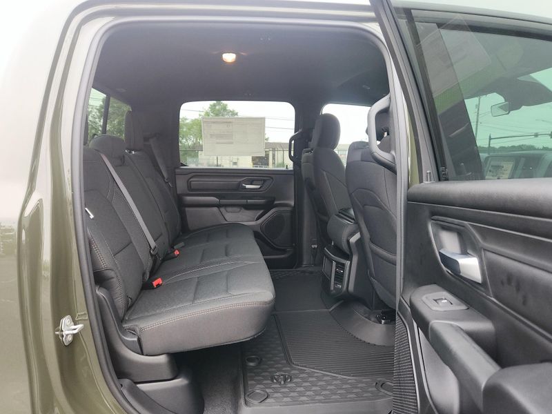New 2027 RAM 1500 Warlock Crew Cab 4x4 5'7' Box
