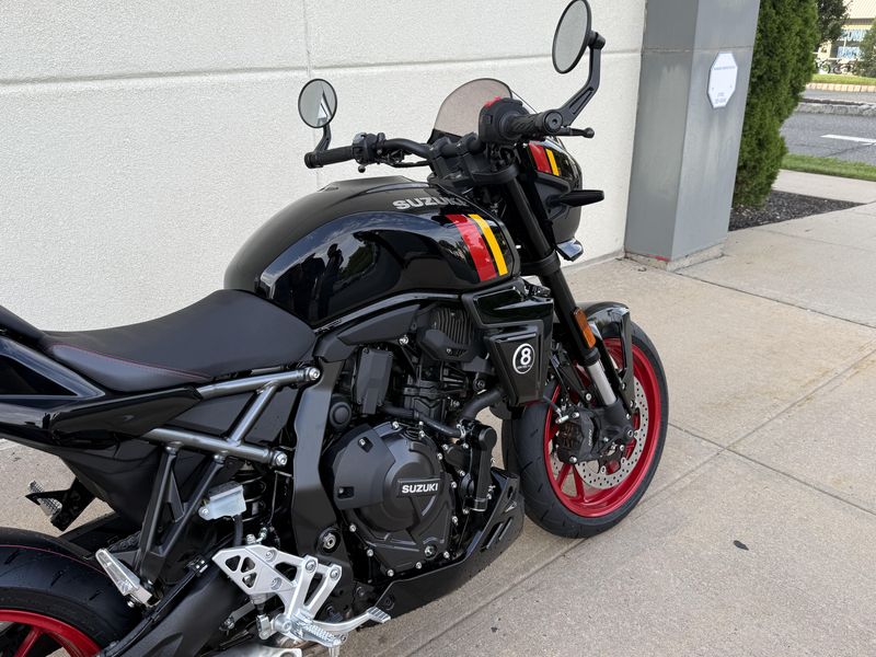 2026 Suzuki GSX8TTImage 8