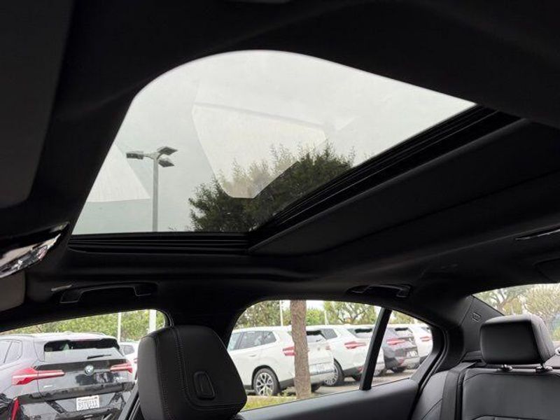 Used 2025 BMW i5 xDrive40Image 22