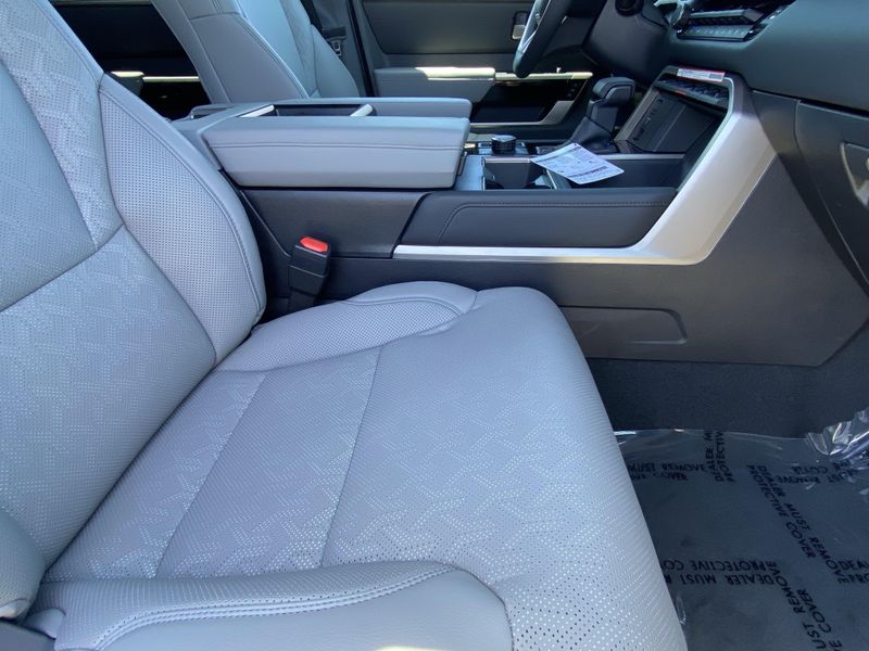 2025 Toyota Tundra LimitedImage 10
