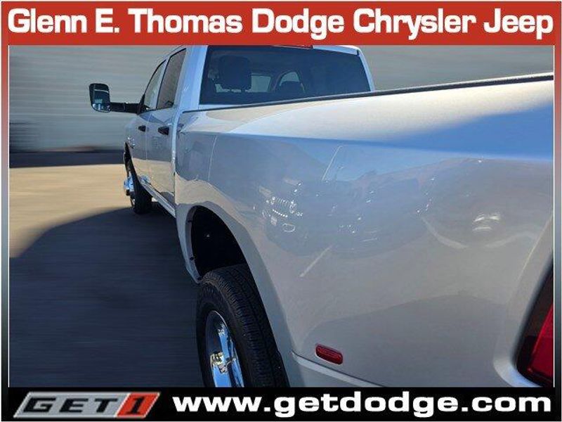 2018 Ram 3500 Tradesman photo 10
