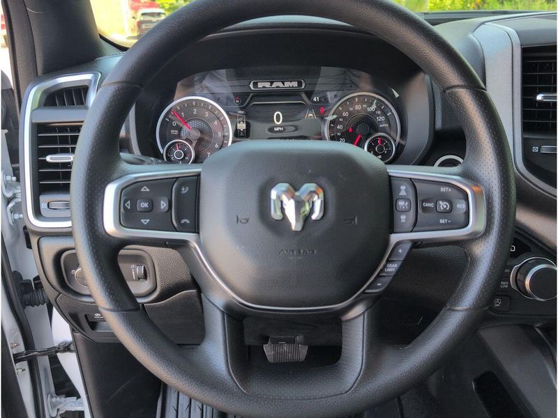 New 2026 RAM 1500 Express Crew Cab 4x4 5