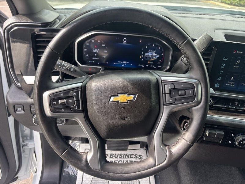 Used 2026 Chevrolet Silverado 2500 HD LTImage 13