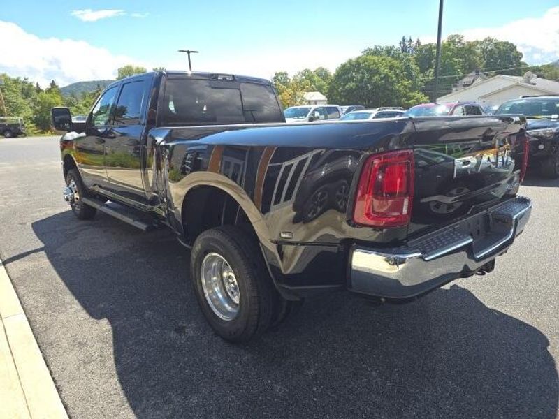 2025 Ram 3500 Tradesman photo 3