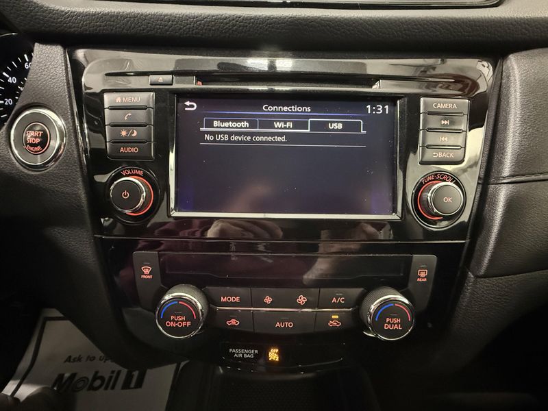 Used 2018 Nissan Rogue SVImage 39