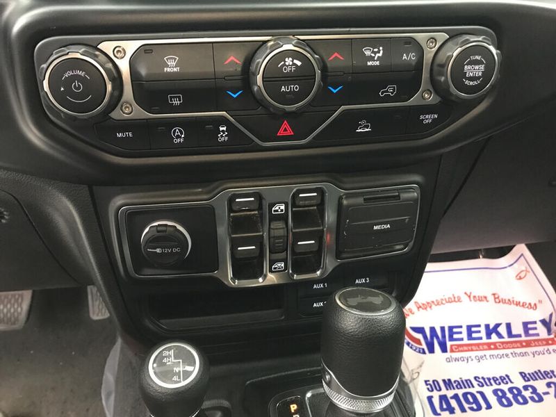 Used 2021 Jeep Wrangler Unlimited Sport AltitudeImage 13