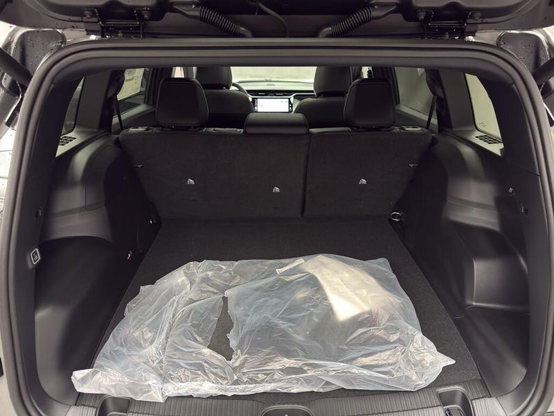 New 2026 Jeep Cherokee Limited 4x4Image 14