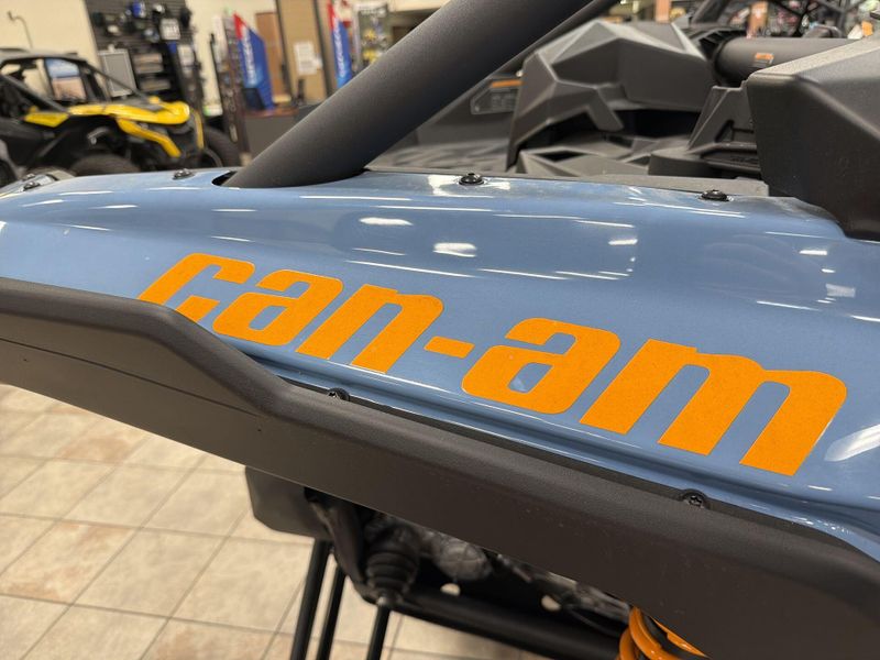 New 2026 Can-Am MAVERICK X3 MAX RS 72 T BL Image 28