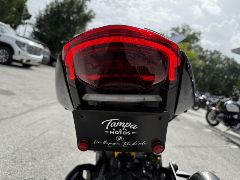 2022 Ducati Monster 937 