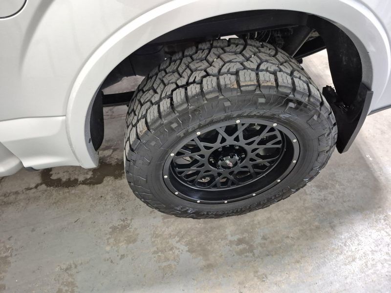 2019 Ford F-150 LariatImage 9