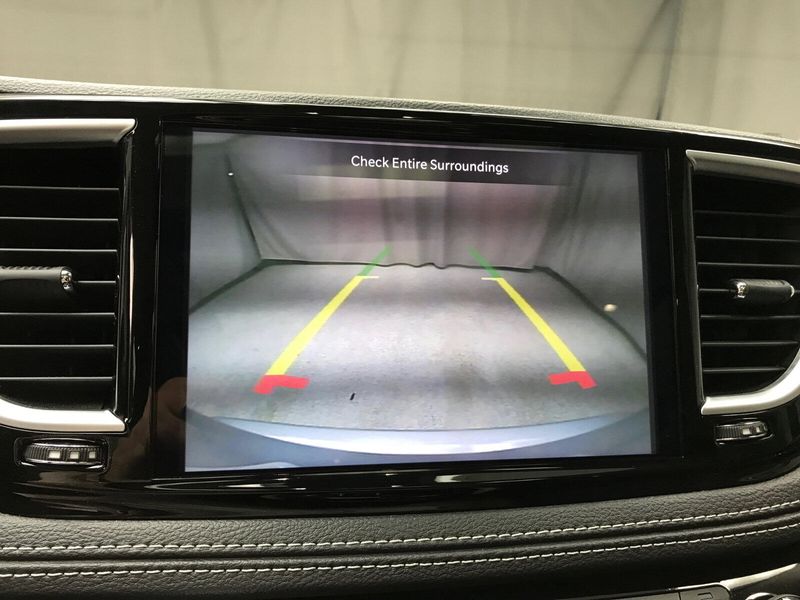 2023 Chrysler Pacifica LimitedImage 10