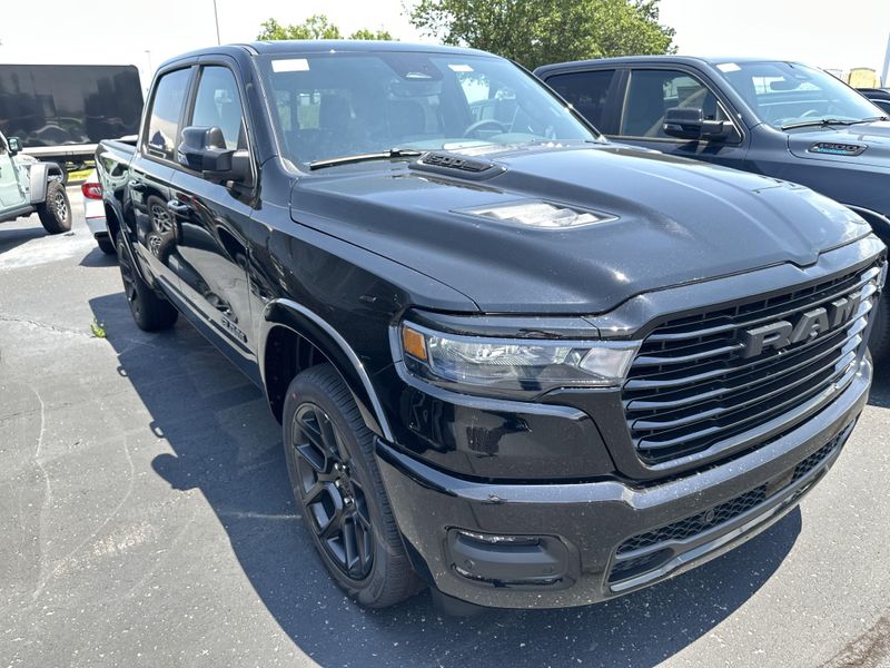 New 2025 RAM 1500 Laramie Crew Cab 4x4 5