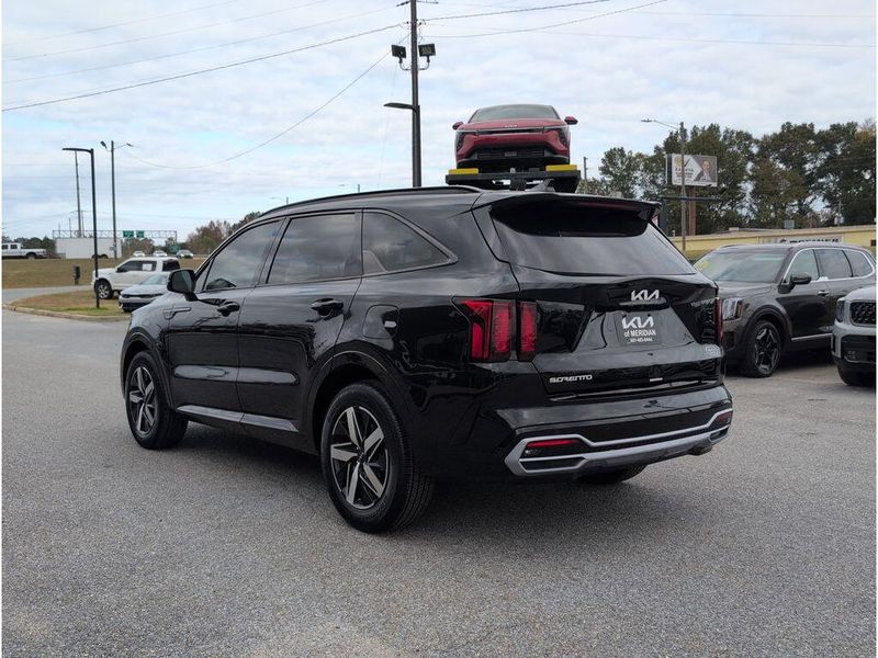Used 2023 Kia Sorento SImage 3