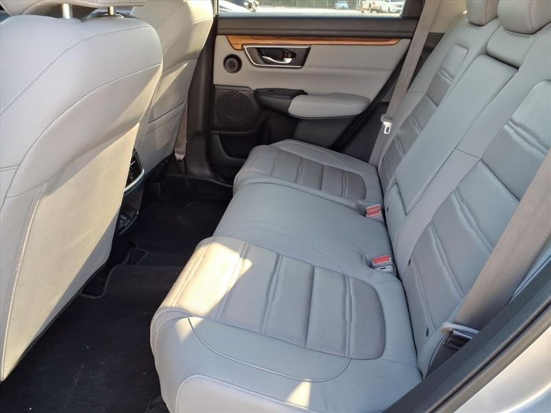 Used 2021 Honda CR-V Hybrid TouringImage 18