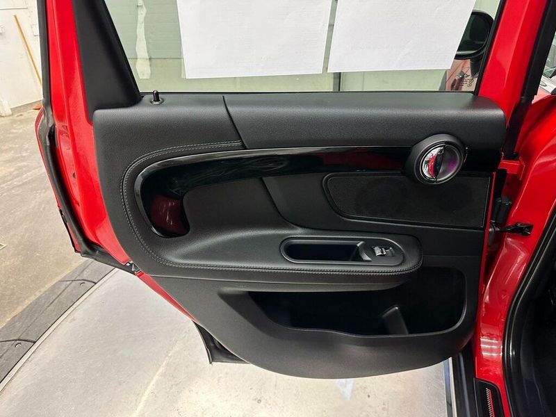 2018 MINI Countryman BaseImage 25