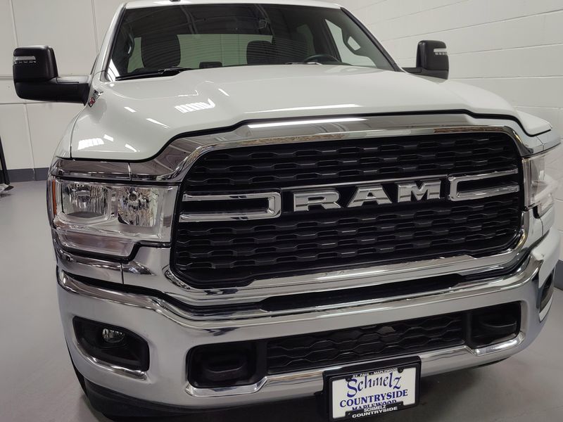 2024 RAM 2500 Big Horn 6.4L V8 Crew Cab 4x4Image 2