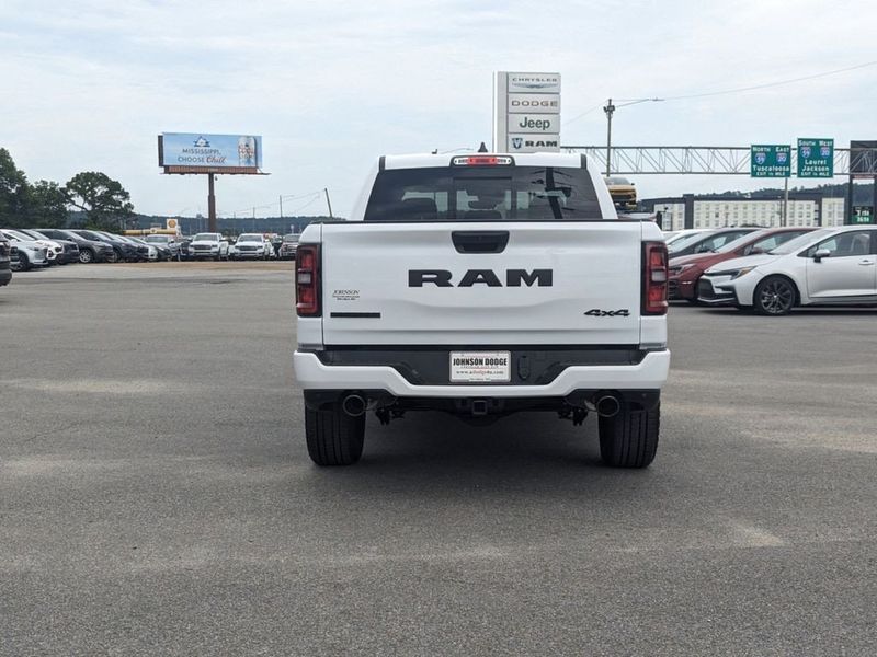 2025 RAM 1500 Big Horn Crew Cab 4x4 5