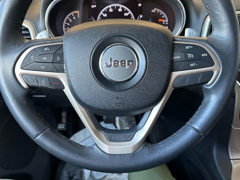 2015 Jeep Grand Cherokee LaredoImage 3