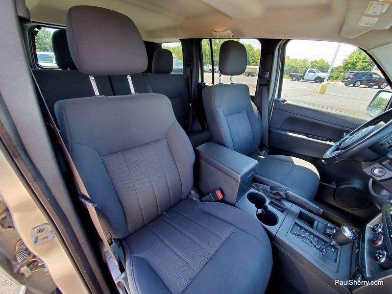Used 2011 Jeep Liberty SportImage 2