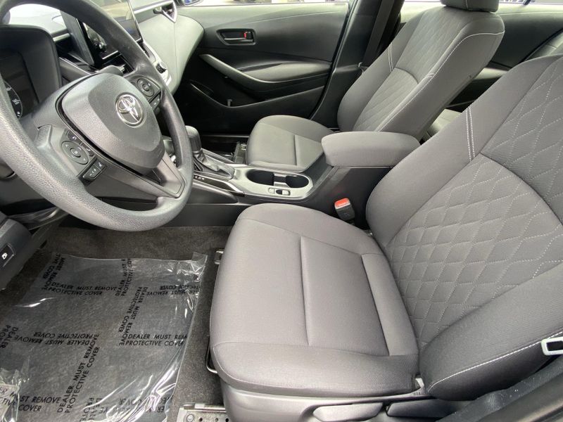 Used 2023 Toyota Corolla LEImage 15