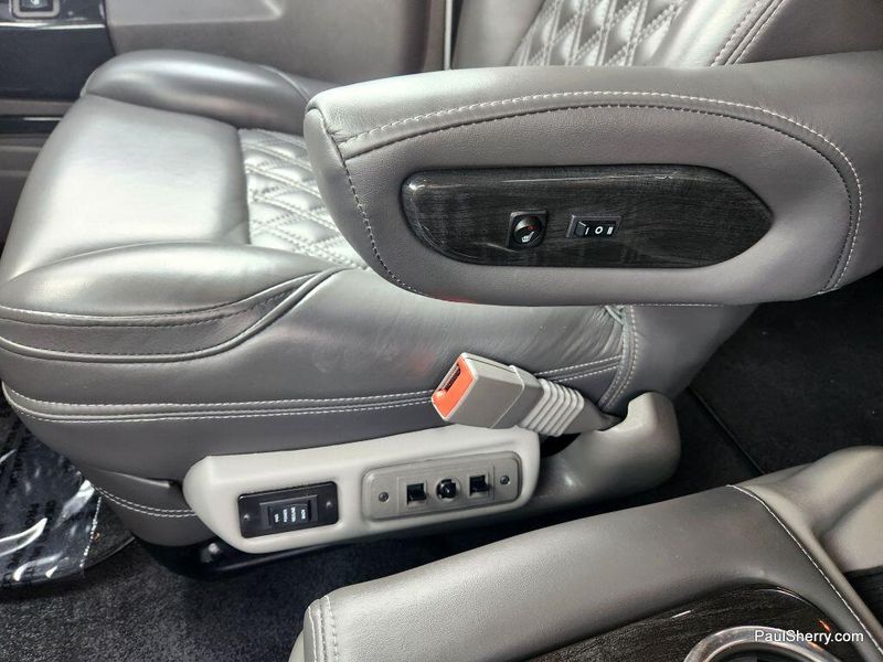 2023 GMC Savana Cargo Image 30