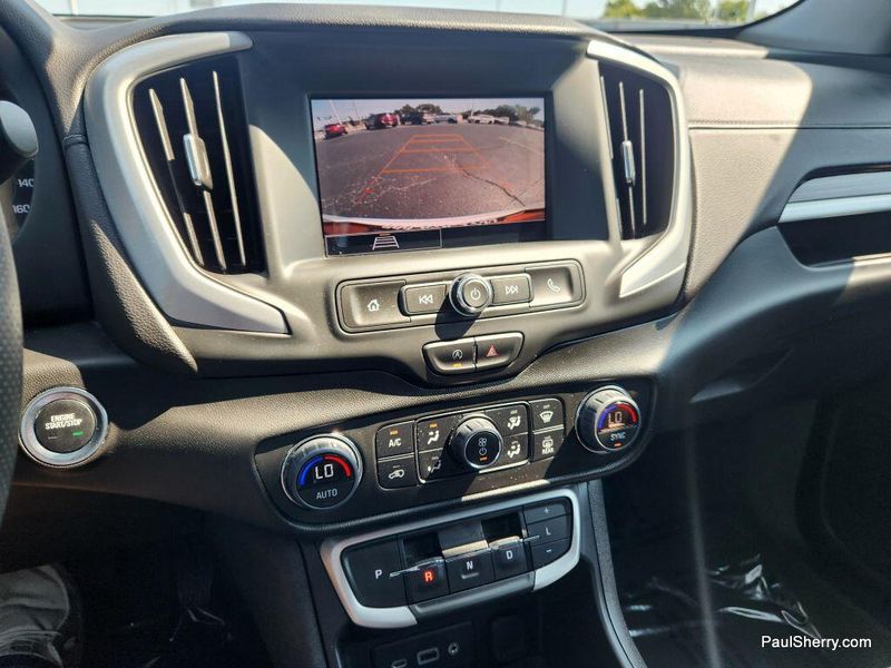 Used 2023 GMC Terrain SLE