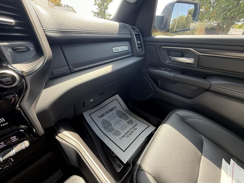 2023 Ram 1500 photo 26