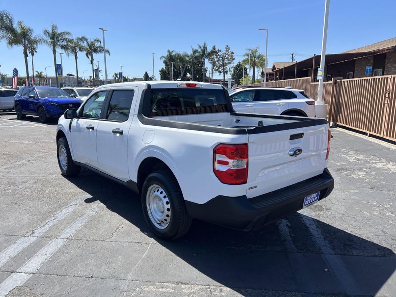 2023 Ford Maverick XLImage 2