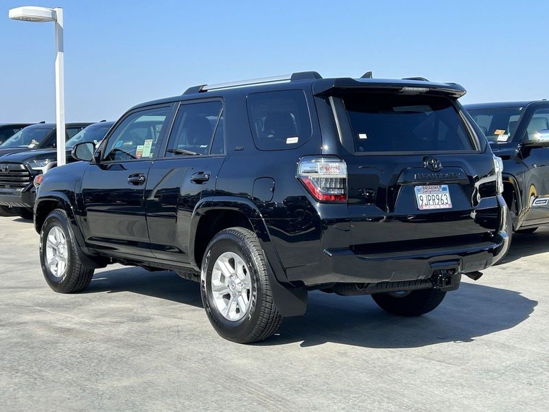 2023 Toyota 4Runner SR5 PremiumImage 6