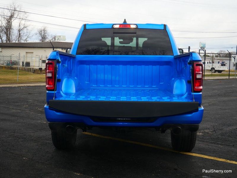 New 2026 RAM 1500 Big Horn Crew Cab 4x4 5'7' Box