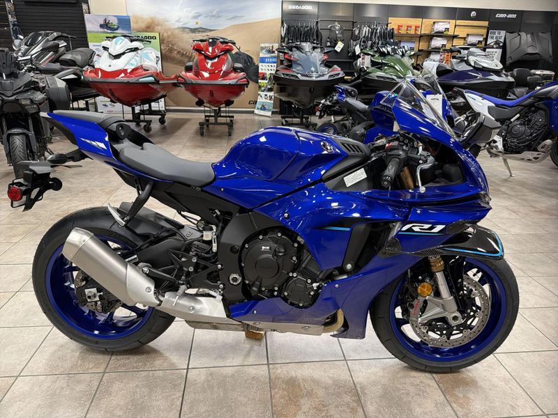 New 2026 Yamaha YZF-R1 Image 10