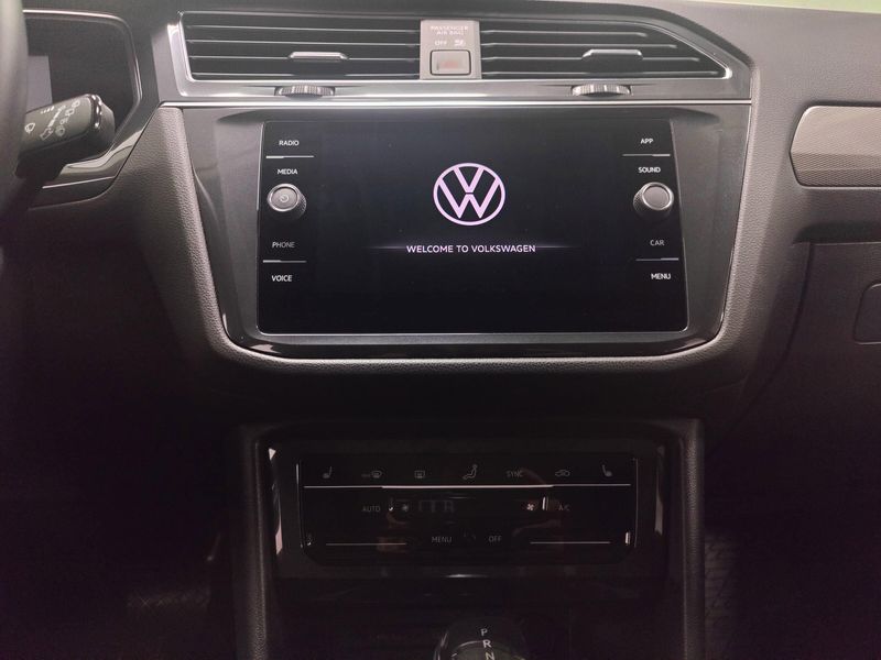 Used 2023 Volkswagen Tiguan SE 4-Motion AWDImage 18
