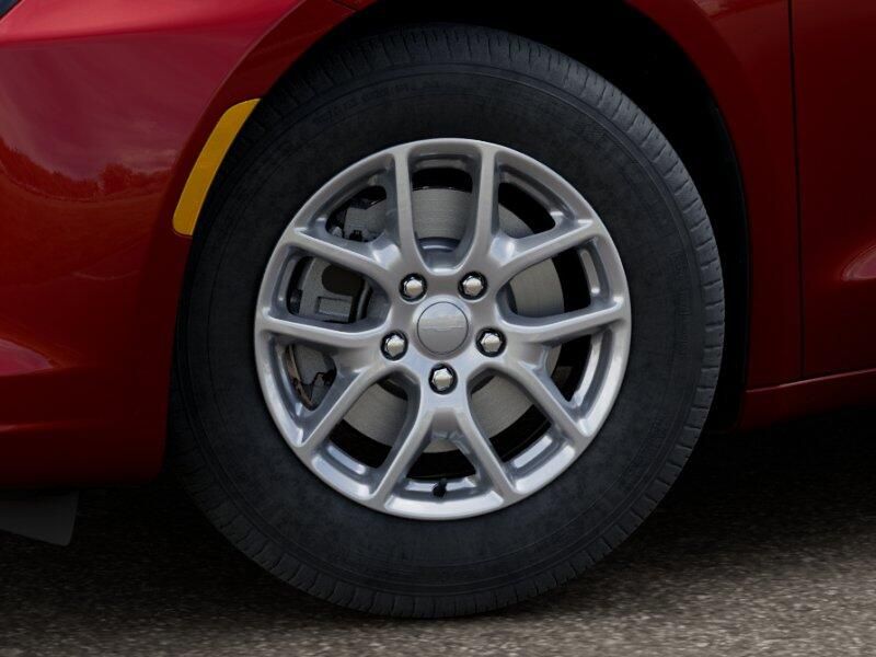 New 2027 Chrysler Pacifica SelectImage 4