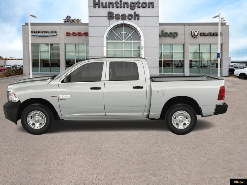 2024 RAM 1500 Classic Tradesman Crew Cab 4x2Image 3