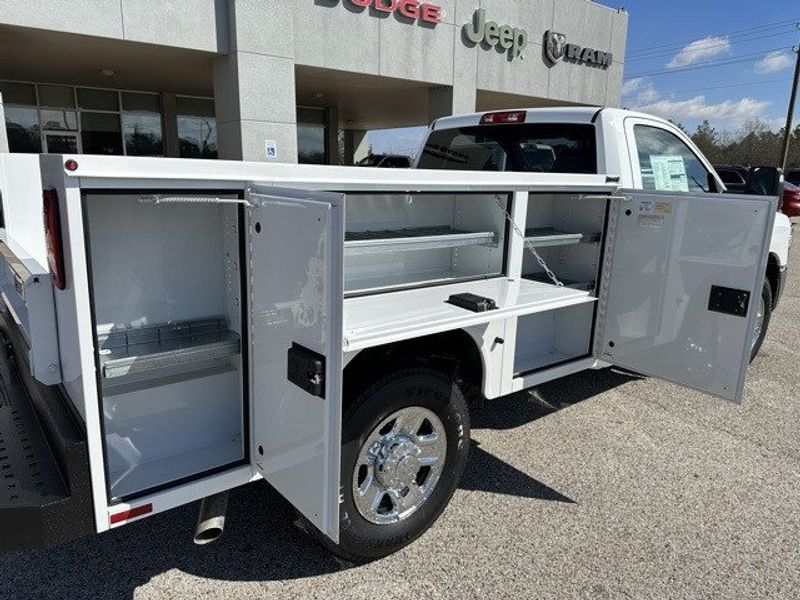 2024 RAM 2500 Tradesman Regular Cab 4x2 8