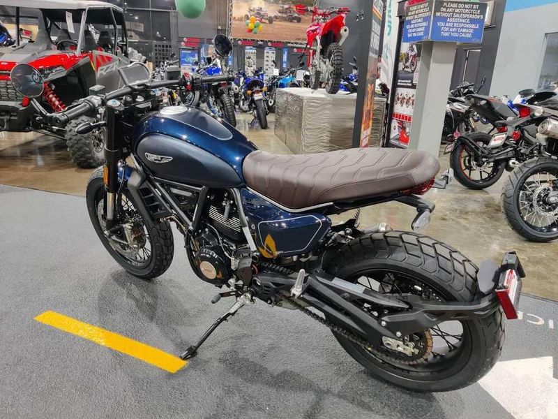 2024 Ducati SCRAMBLER NIGHTSHIFT Image 3