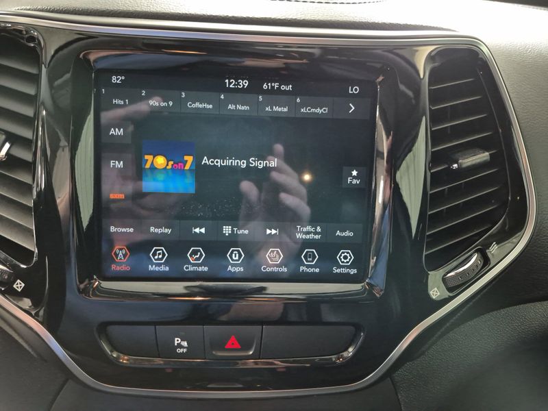 2020 Jeep Cherokee LimitedImage 32