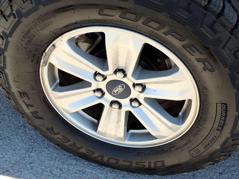 2016 Ford F-150 XL photo 16