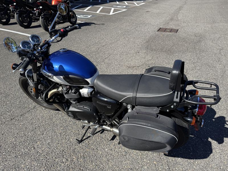 2022 Triumph Bonneville T100 - BLUE 