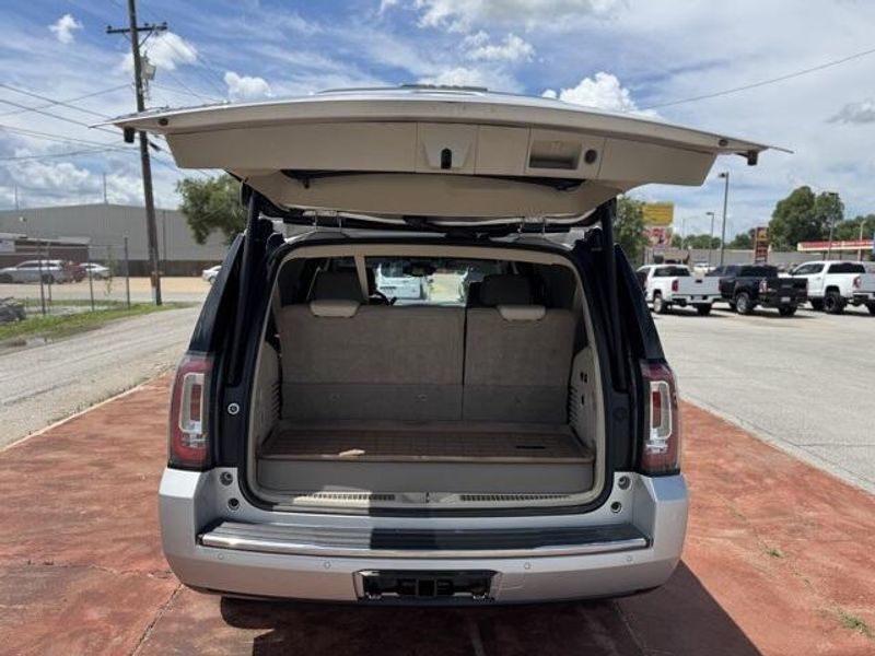 2017 GMC Yukon DenaliImage 7