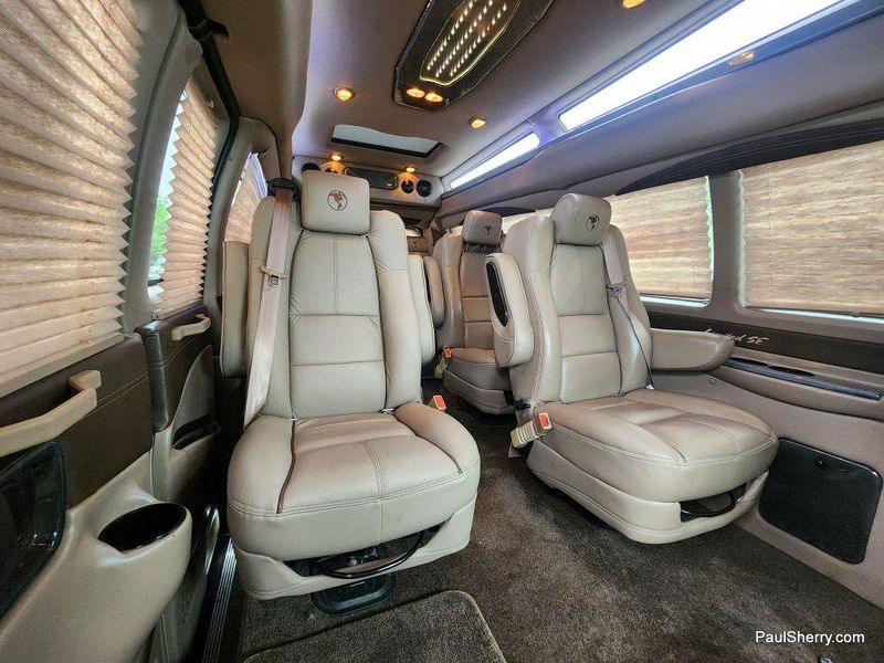 2018 GMC Savana 2500 Image 43