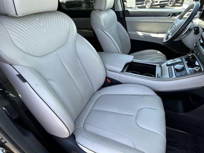 Used 2024 Hyundai Palisade CalligraphyImage 11